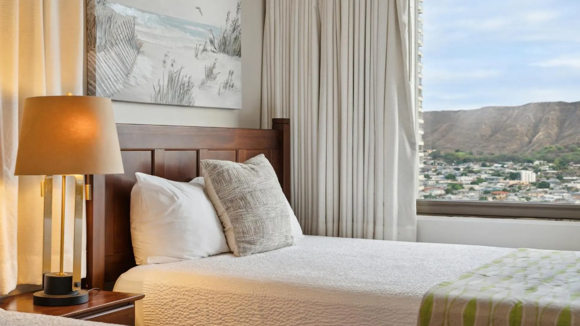 Apartment Deluxe 21St Floor Corner Condo With Diamond Head Views Condo Honolulu USA