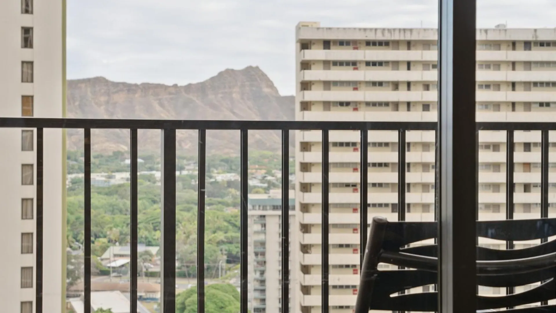 Deluxe 21St Floor Corner Condo With Diamond Head Views Condo Honolulu
